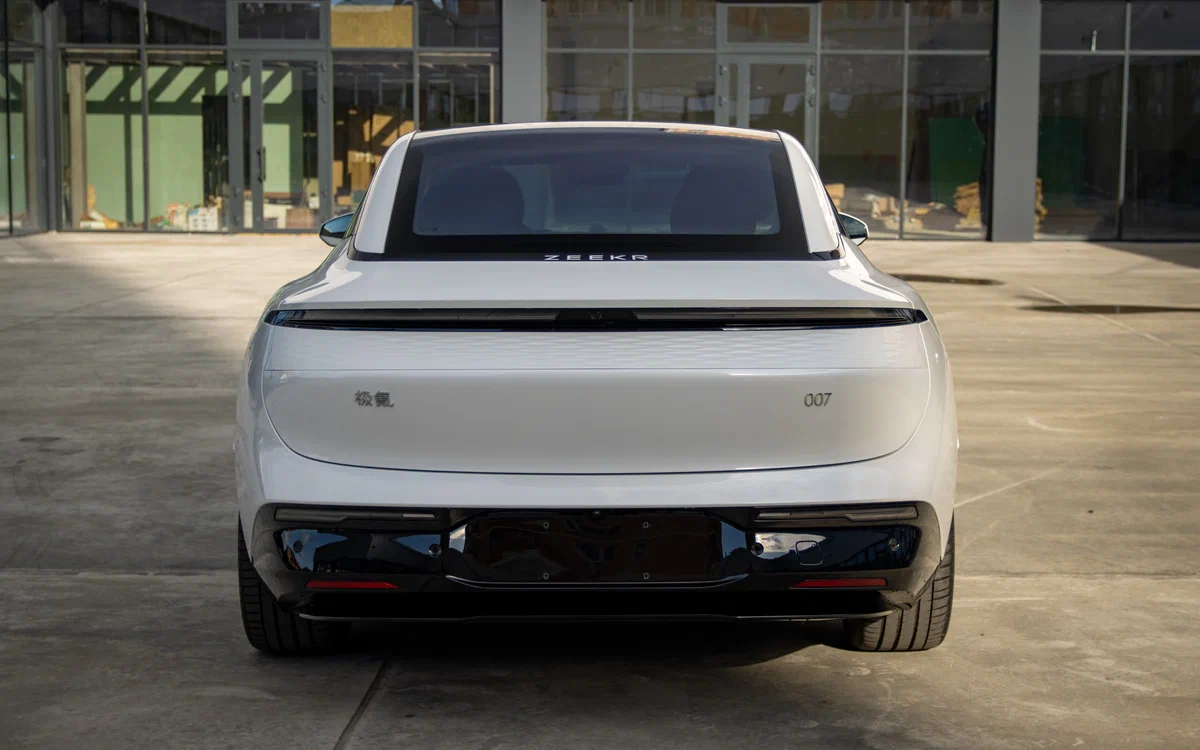 Zeekr 007 аренда Zeekr 007 аренда